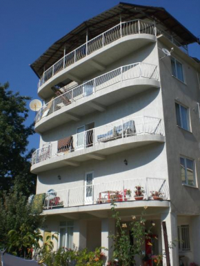 Guest house on Rakhmaninova 21